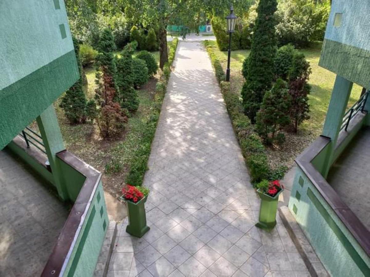 Garni Lupus Prenociste Kanjiža Exterior foto