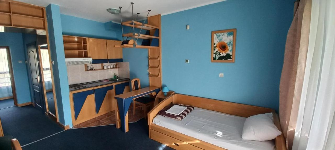 Garni Lupus Prenociste Kanjiža Exterior foto